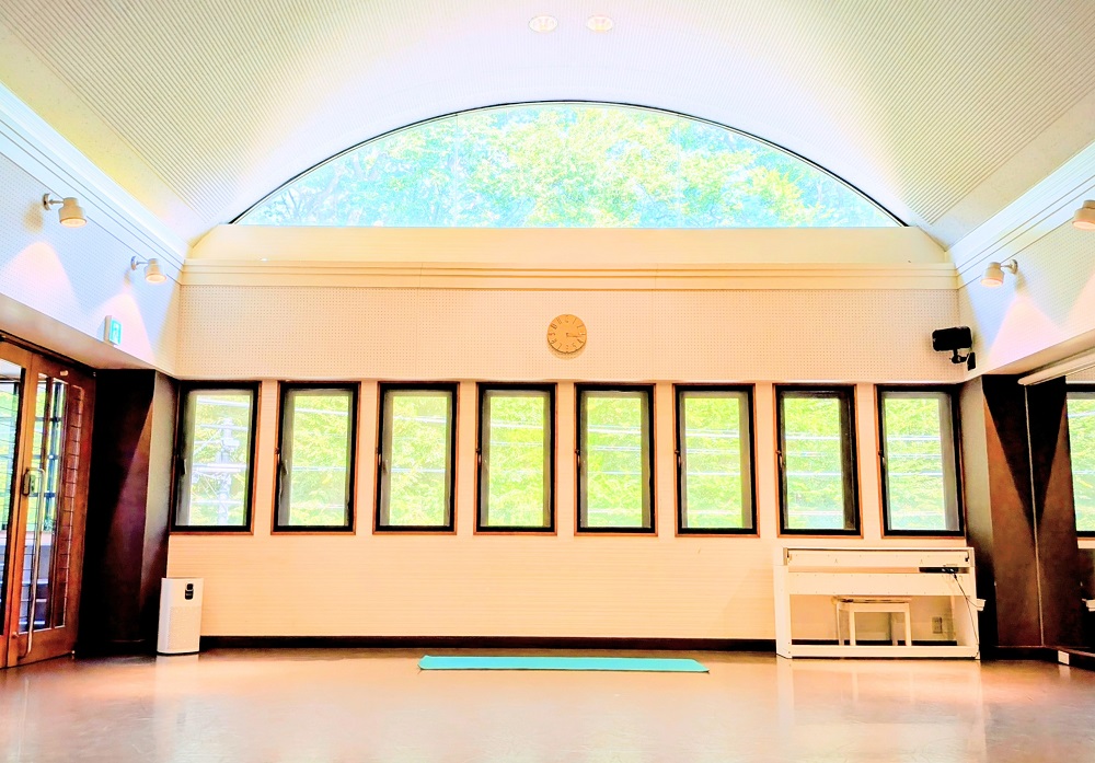 MaholaniYoga